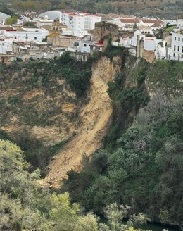 Desprendimiento en la Peña Vieja de Arcos