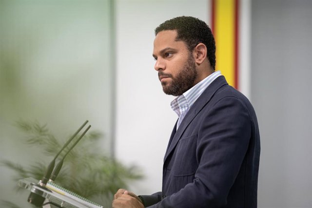 Archivo - El secretario general de Vox, Ignacio Garriga, durante una rueda de prensa en la sede nacional del partido, a 25 de septiembre de 2023, en Madrid.