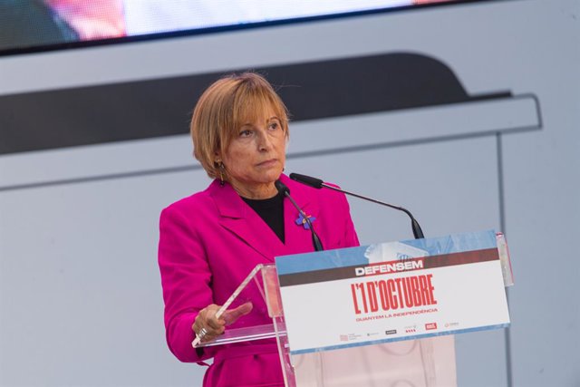 Archivo - L'expresidenta del Parlament Carme Forcadell (ERC)