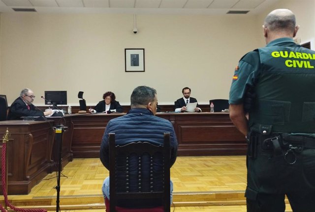 El acusado, Alejandro G.E, alias 'Rine', sentado durante el juicio que ha quedado visto para sentencia este jueves en la Audiencia de Valladolid.