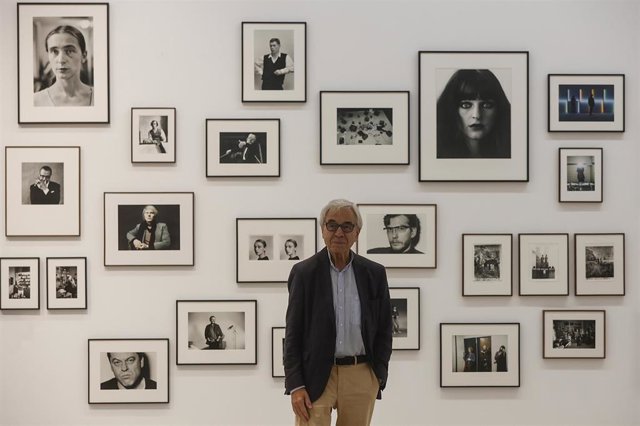 El fotógrafo alemán Timm Rautert, durante la presentación de la exposición 'Timm Rautert y las vidas de la fotografía', en el centro de arte Bombas Gens, a 27 de octubre de 2023, en València.