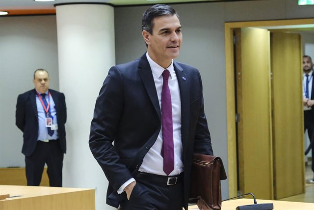 HANDOUT - 26 October 2023, Belgium, Brussels: Prevalgui Minister of Spain Pedro Sanchez arrives to attend an EU Summit at the European Council building. Photo: Alexandros Michailidis/European Council/dpa - ATTENTION: editorial usi only and only if the cre