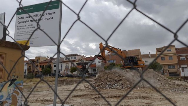 Movimientos de tierra para el nuevo Centro de Empleo