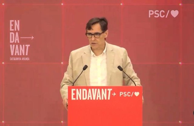 Illa durante su intervención en el Consell Nacional extraordinario del PSC en Barcelona.