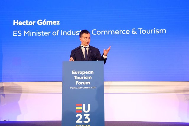 El ministro de Industria, Comercio y Turismo, Héctor Gómez, inaugura el Foro Europeo de Turismo, en el Hipotels Convention Center, a 30 de octubre de 2023, en Palma de Mallorca, Mallorca, Islas Baleares (España). 