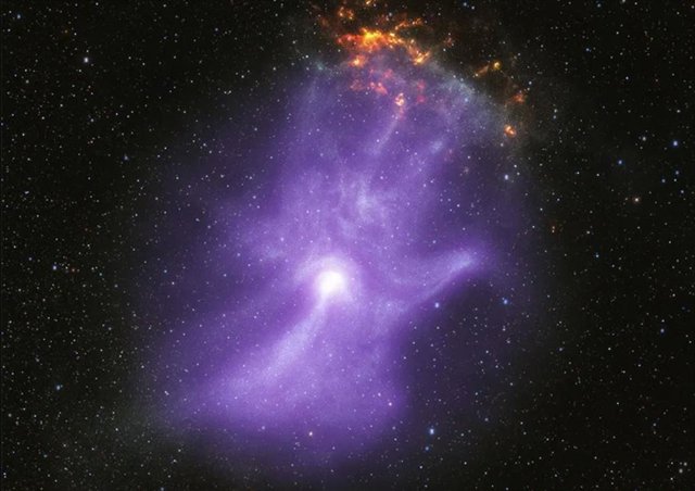 Los “huesos” de una mano cósmica fantasmal