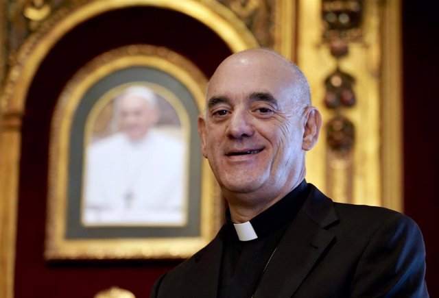 El recién elegido obispo de Santander, Arturo Ros, hasta ahora obispo auxiliar de Valencia.