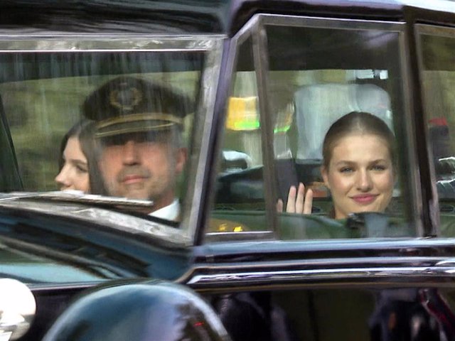 La Princesa Leonor a su llegada al Palacio de La Zarzuela, a 31 de octubre de 2023, en Madrid (España).