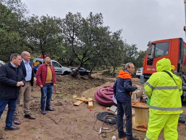 Visita a las obras del nuevo sondeo