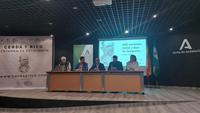 Presentación de los finalistas a la XIII edición del Certamen Internacional de Fotografía Cerdá y Rico