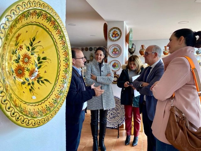 Visita al taller del alfarero Crsitóbal Arance.