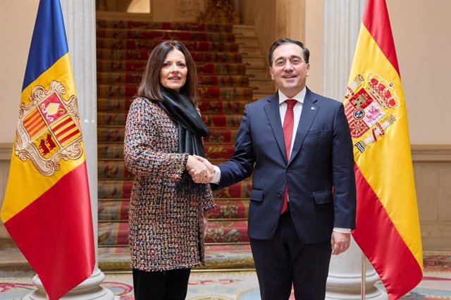 El ministro de Asuntos Exteriores español en funciones, José Manuel Albares, su homóloga andorrana, Imma Tor