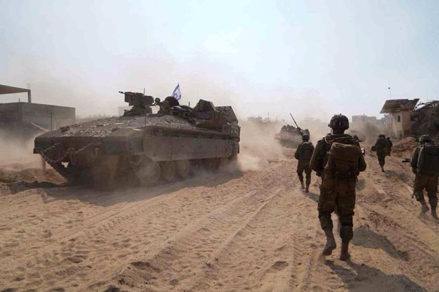 Miembros de las Fuerzas de Defensa de Israel en el norte de Gaza
