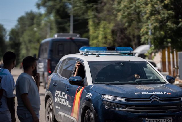 Archivo - Imagen recurso de un coche de la Policía Nacional, a 2 de agosto de 2023, en Madrid (España). 