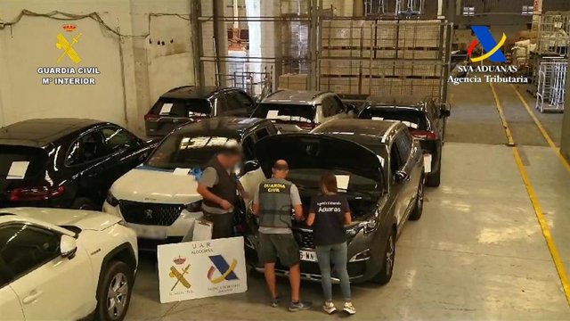 Interceptan en el Puerto de Algeciras 15 vehículos robados cuyo valor supera los 650.000 euros
