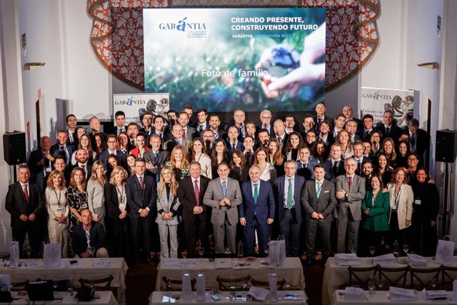 V Convención Garántia en Antequera . Foto del equipo.