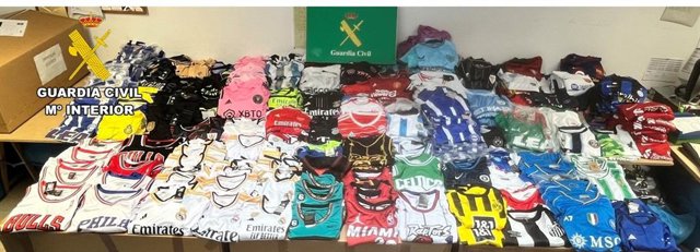 Investigados tres vendedores ambulantes en La Bureba por vender falsificaciones por más de 263.000 euros.