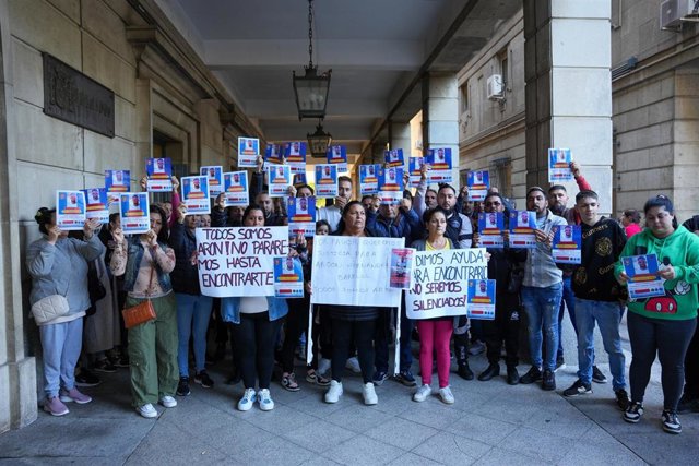 Manifestación de familiares y amigos del joven desaparecido
