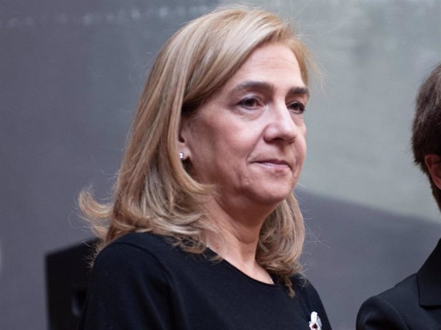 La infanta Cristina durante la inauguración institucional de la exposición 'Dalí. El Crist de Portlligat', a 6 de noviembre de 2023, en Figueres