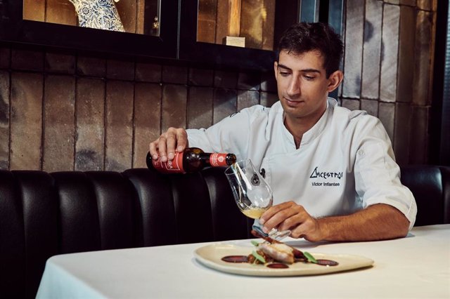 Víctor Infante enaltece la cerveza La Sagra y le da cabida a su nuevo plato, en armonía con la perdiz toledana