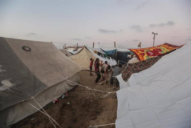 Campamento de desplazados palestinos en Jan Yunis, en la Franja de Gaza