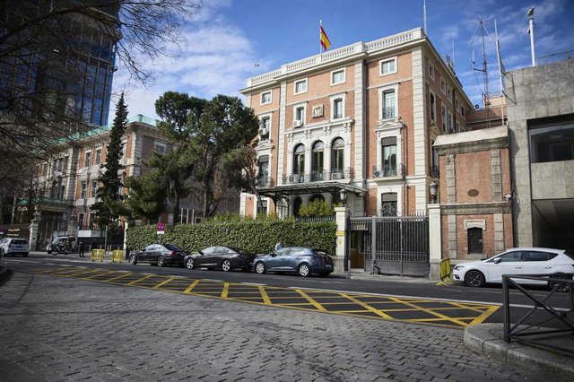 Archivo - Fachada principal de la sede del Ministerio del Interior.