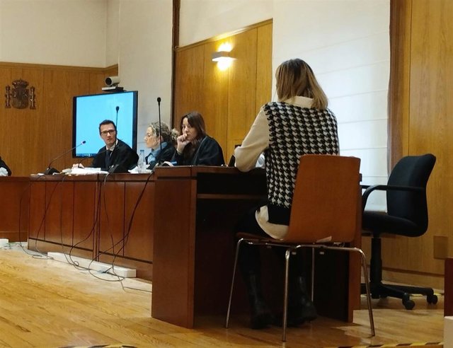 La vecina de Tordesillas acusada de acuchillar a su marido cuando éste dormía en la cama conyugal.