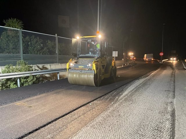 Obras en un tramo de la A-316 a su paso por Jaén.