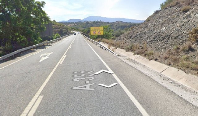 El accidente ha tenido lugar en la carretera A-355.