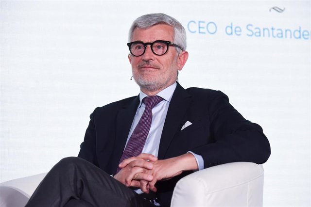 Archivo - El consejero delegado de Banco Santander en España, Ángel Rivera, durante la celebración de la segunda jornada del IV Foro Internacional Expansión, en el Parador de Alcalá de Henares, a 11 de mayo de 2023, en Alcalá de Henares, Madrid (España). 