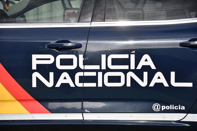 Archivo - Vehículo de la Policía Nacional.