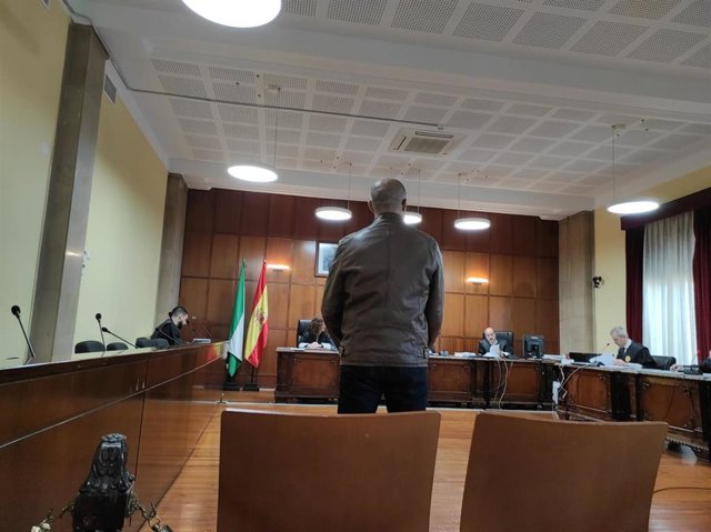El acusado prestando declaración durante el juicio