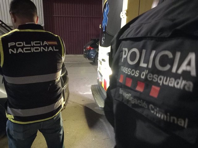 Els Mossos d'Esquadra, Policia Nacional, Interpol i FBI inicien un operatiu a Barcelona contra una grup transnacional dedicat a robar amb força en domicilis