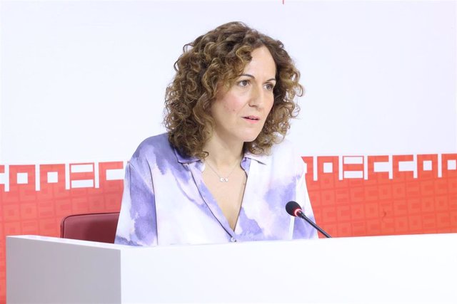 Archivo - La secretaria general de CCOO-A, Nuria López, en rueda de prensa.