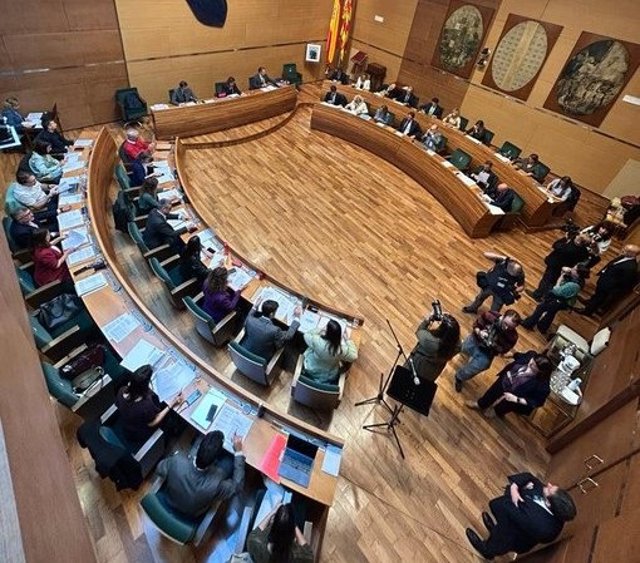 Imagen del pleno ordinario de noviembre del Ayuntamiento de València celebrado este martes en la Diputación de Valencia.