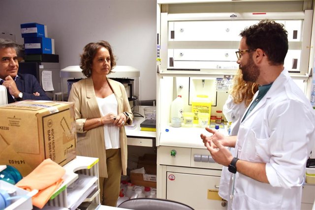 La consejera de Salud, Catalina García, en una imagen de archivo, durante su visita a Ibima-Plataforma Bionand en Málaga.