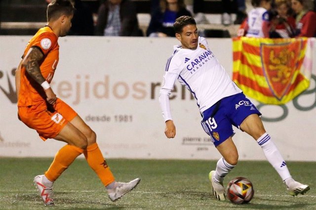 Manu Vallejo, durante un partido con el Real Zaragoza.