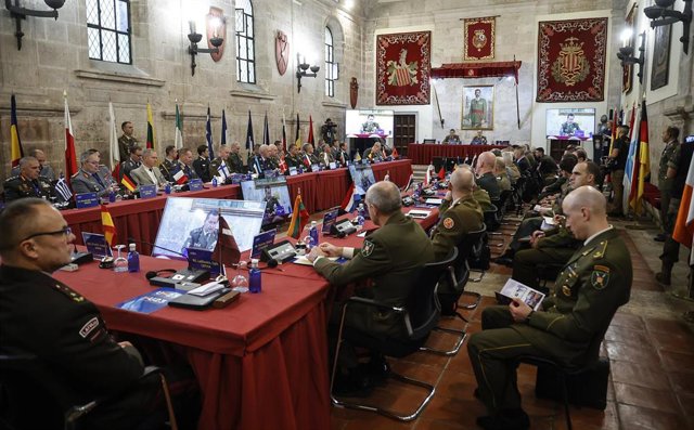 Reunión en València de la IX edición del Foro de Jefes de Estado Mayor de los ejércitos europeos