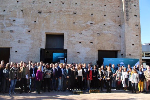 Asistentes a la asamblea de Famsi.