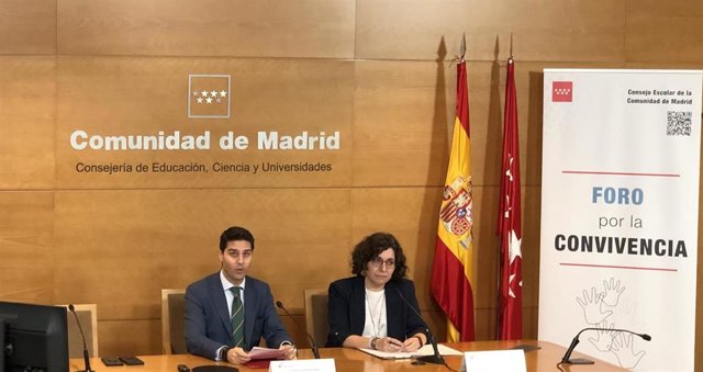 El consejero de Educación, Ciencia y Universidades, Emilio Viciana, inaugura el Foro por la Convivencia organizado por el Consejo Escolar de la Comunidad de Madrid.