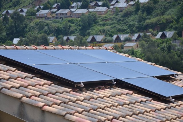 Archivo - Foto de una instalación residencial de Solarprofit