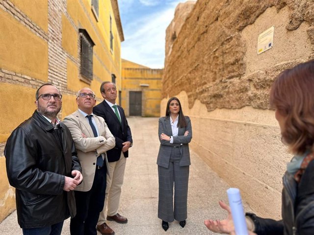 Visita a la muralla de Andújar.