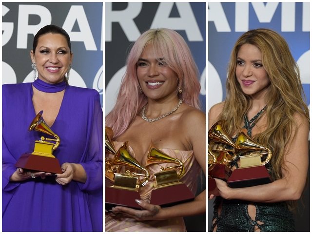 Niña Pastori, Karol G y Shakira posando con sus gramófonos