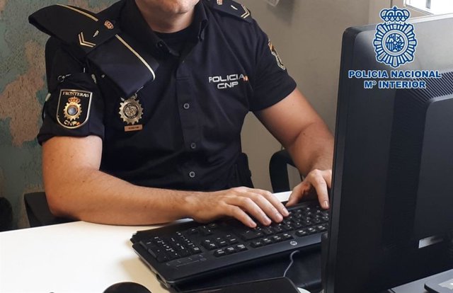 Agente de la Policía Nacional en imagen de archivo.