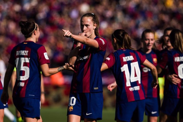 Caroline Graham Hansen celebra el 2-0 en el FC Barcelona-Real Madrid de la Liga F 2023-2024