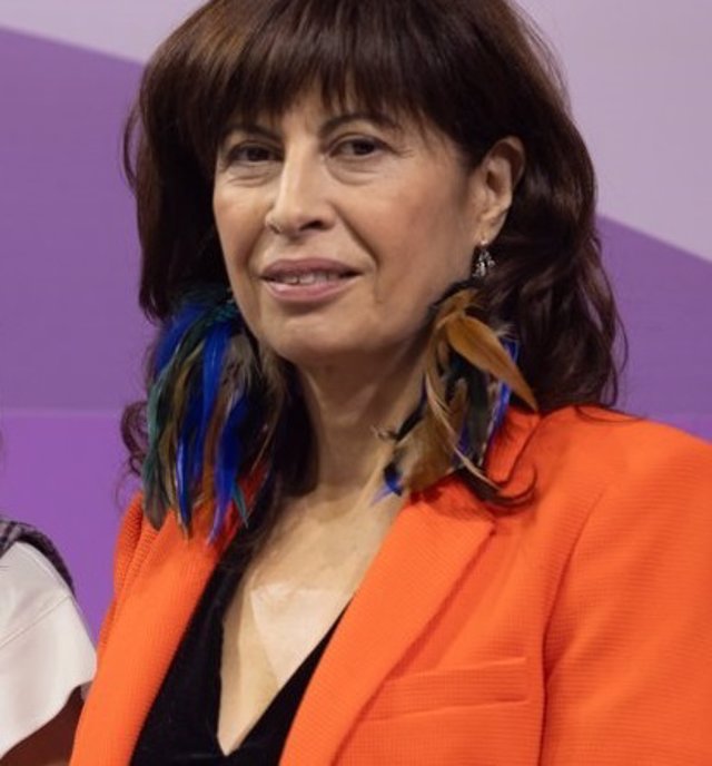 La ministra de Igualdad, Ana Redondo, en la toma de posesión de su cartera, que ha tenido lugar este 21 de noviembre en el Ministerio de Igualdad, en Madrid