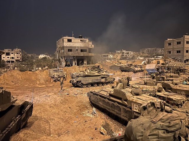 JERUSALEM, Nov. 1, 2023  -- Israeli ground troops conduct operations in the Gaza Strip on Oct. 31, 2023. Nine Israeli soldiers were killed in clashes with Hamas militants in the northern Gaza Strip, the Israeli military said Wednesday. The military said i
