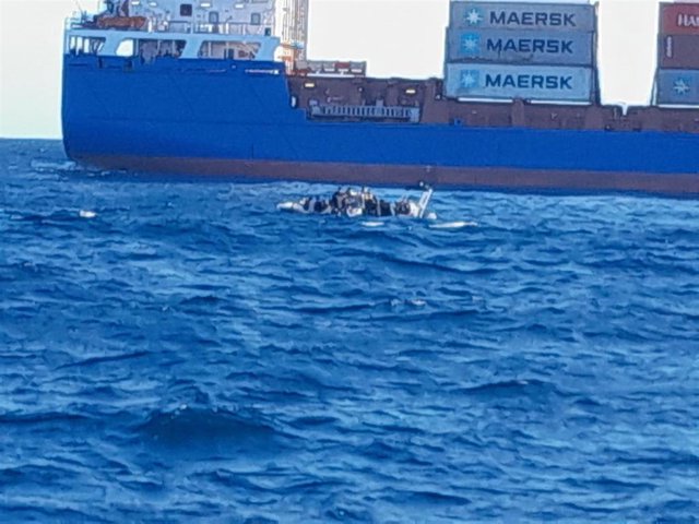 Patera rescatada este jueves en aguas de Almería con 22 personas magrebíes a bordo