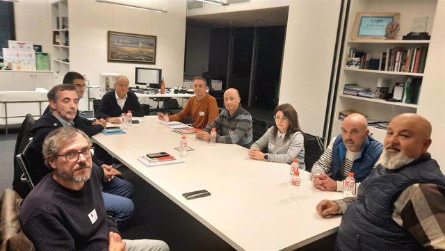 Reunión del comité de BSH Santander con el consejero de Industria, Eduardo Arasti