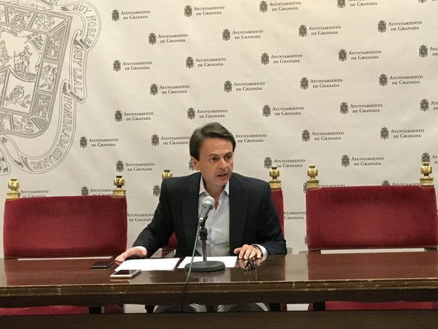 Archivo - El exconcejal del PP de Granada Juan Antonio Fuentes. Archivo.